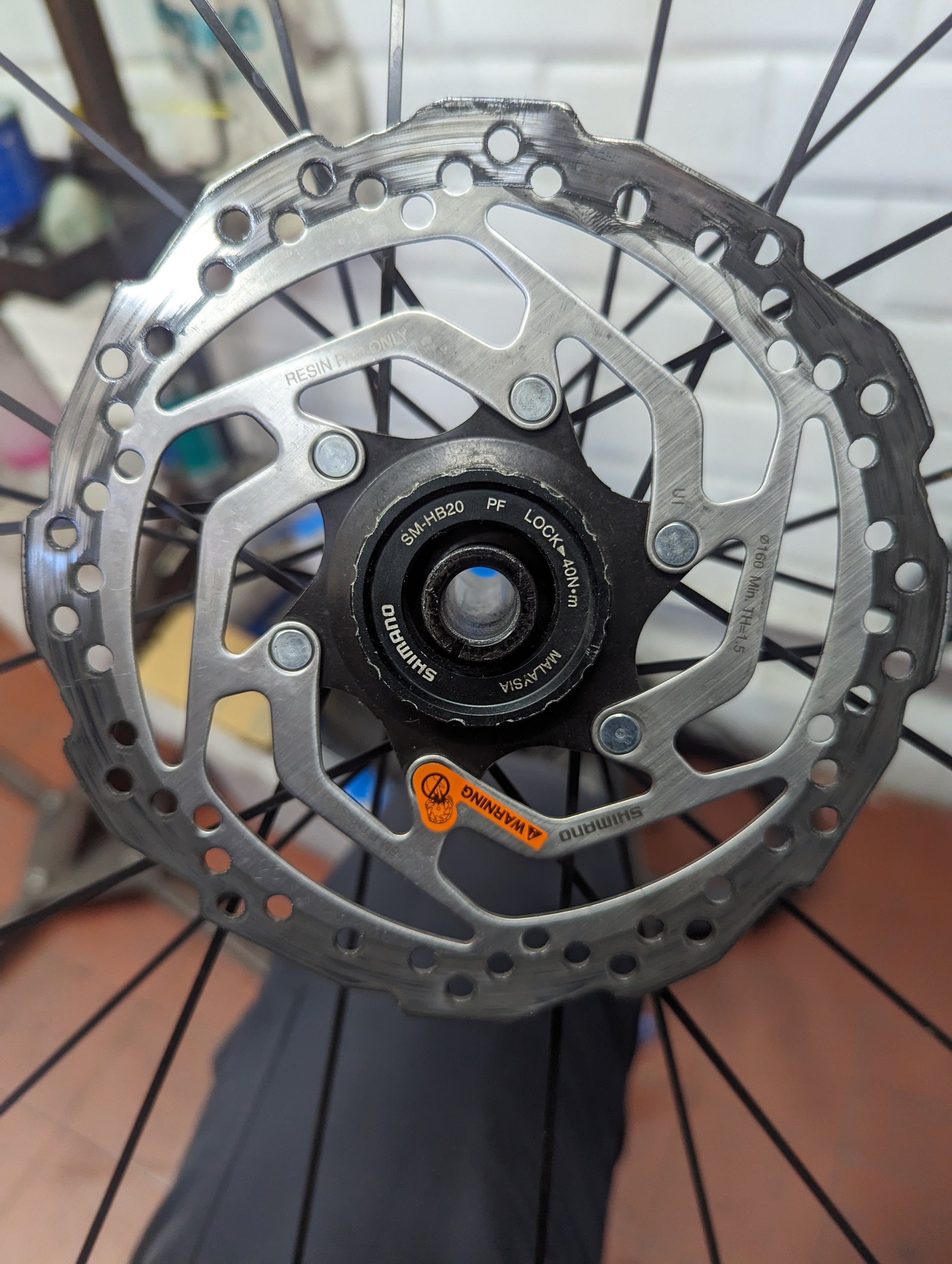 Shimano disc brake maintenance shop